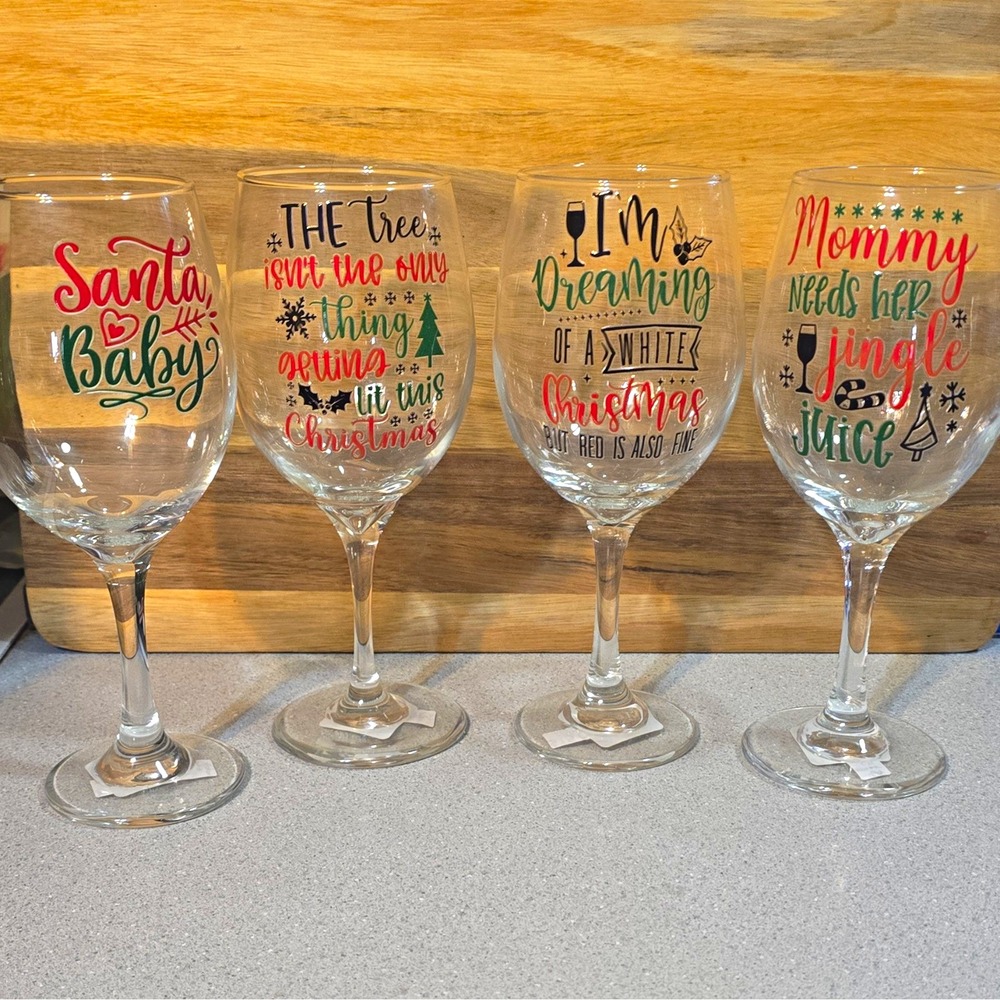 Set of 4 Christmas DTF Decorated Stemmed Wine Glasses Clear Red Green
